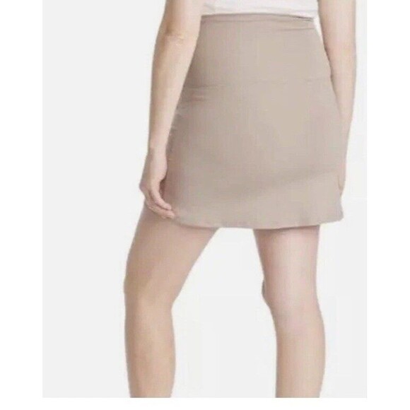 Isabel Maternity Skort Athletic Built-In Shorts Over Tummy Taupe Sz L NWT - Picture 3 of 9